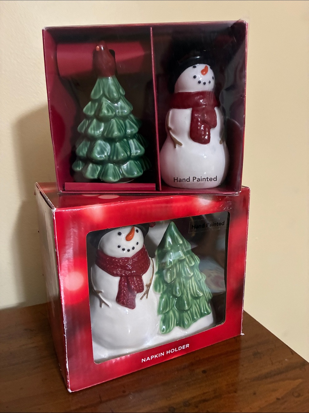 NAPKIN HOLDER & SALT and PEPPER SHAKER SET